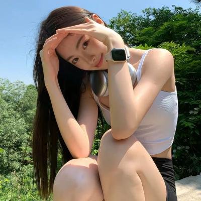 绿茵春色